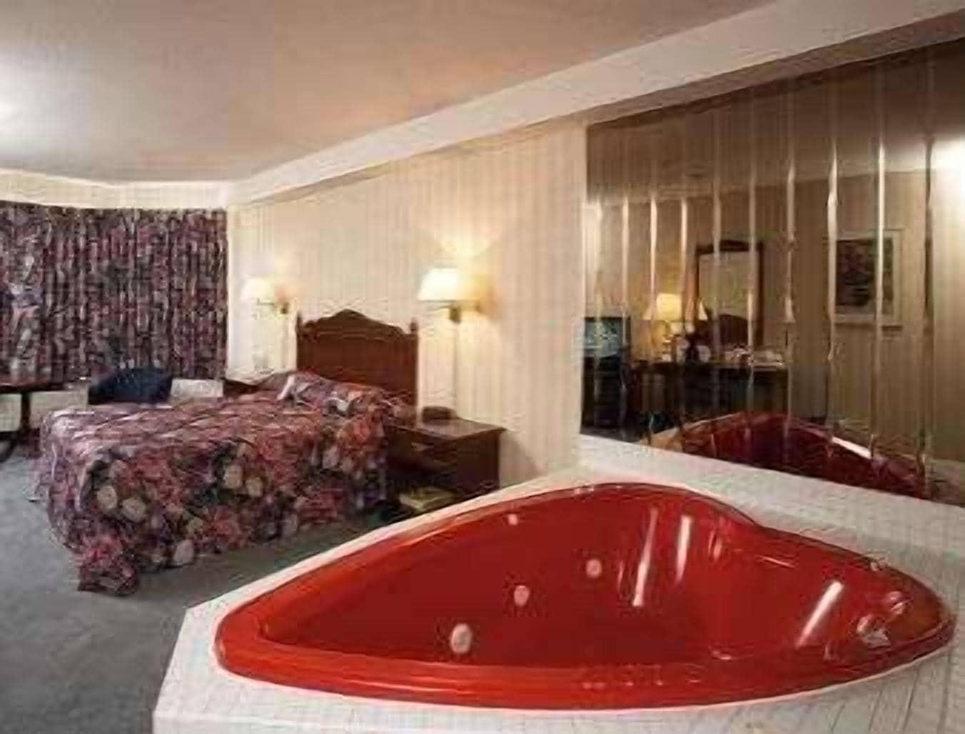 Travelodge By Wyndham Niagara Falls Lundys Lane Pokoj fotografie